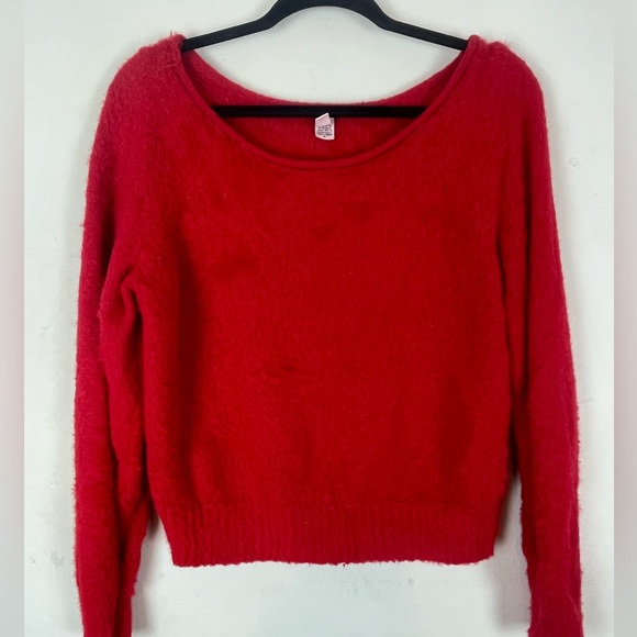 Victoria’s Secret Fuzzy Red Cropped Long Sleeve Sweater GUC Size S - Picture 1 of 5